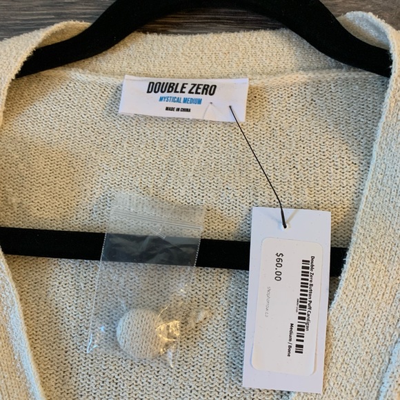 Short Sleeve Cream Cardigan NWT - Picture 2 of 4